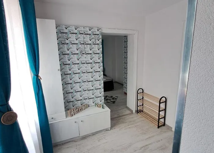 ゲストハウス съкровище 3*